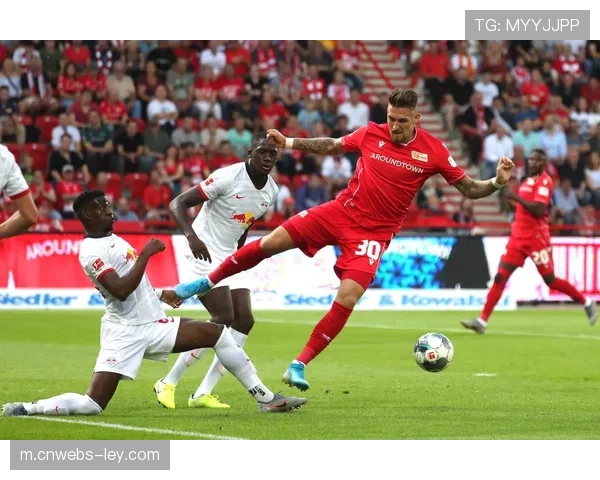 勒沃库森2-0轻取柏林联合，赛季不败纪录延续至28场