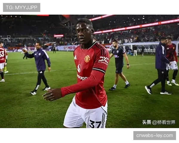 梅努回归训练：曼联中场轻伤痊愈，有望首发对阵切尔西